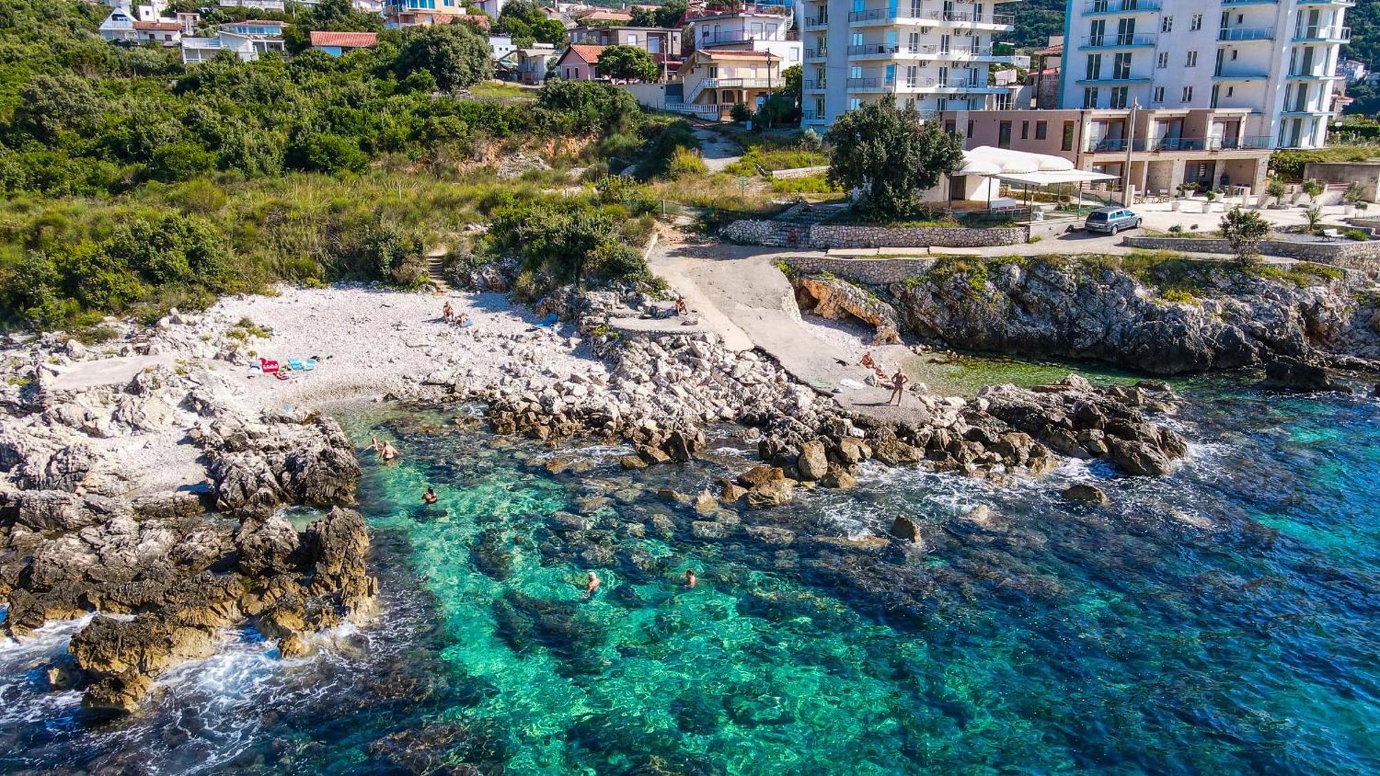 Apartments Limunada Утеха Екстериор снимка